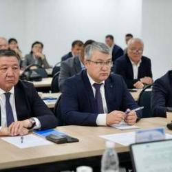 КРПМБАда жергиликтүү мамлекеттик администрация башчылары – акимдер үчүн окутуу башталды