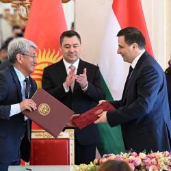Венгриянын Мамлекеттик кызмат университети менен кызматташуу жөнүндө Меморандумга кол койду