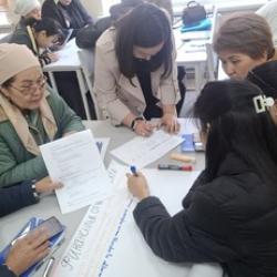 Жалал-Абад облусунда мамлекеттик жана муниципалдык кызматчылар окутуудан өтүштү