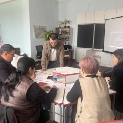 Кара-Балта шаарындагы «Мамлекеттик башкаруудагы санариптештирүү» курсу